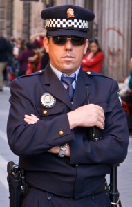 Police_officer_in_Granada,_Spain